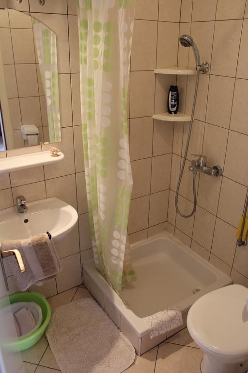 Apartment Madlena Brodarica  Buitenkant foto